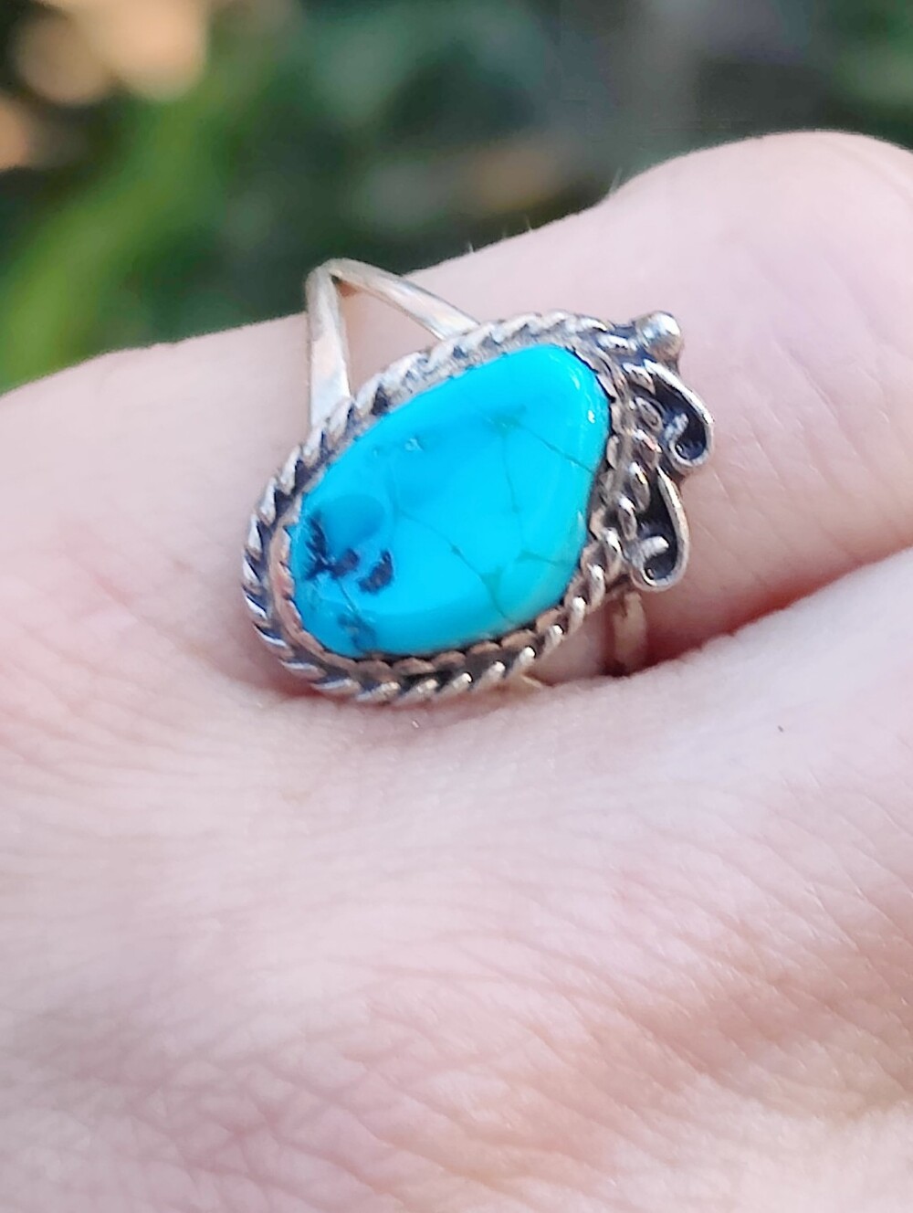 Antique Sterling Silver Native American Turquoise Ring - Picture 3 of 6